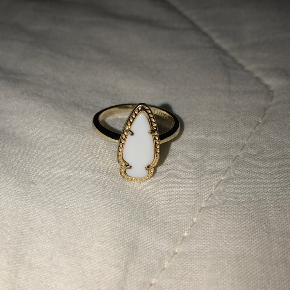 Kendra Scott white stone ring - Picture 1 of 3